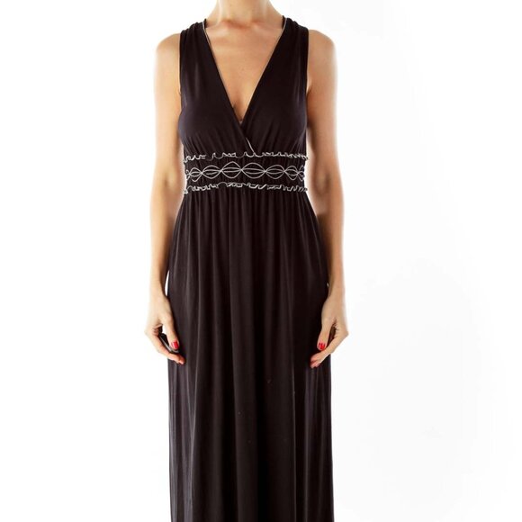 Max Studio Dresses & Skirts - Max Studio Black White Scrunched V-Neck Maxi Dress